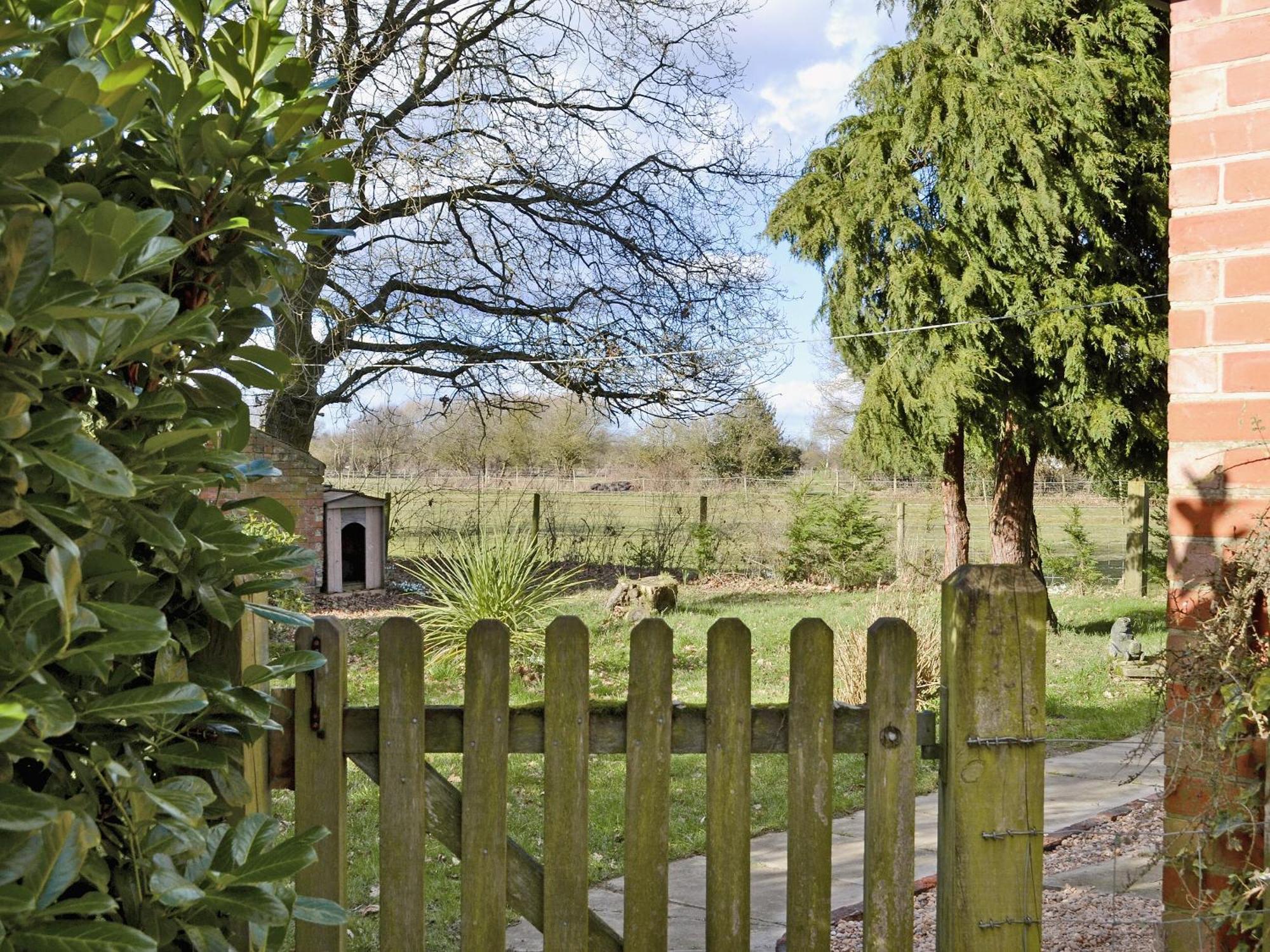 Beech Cottage Kirkby on Bain エクステリア 写真